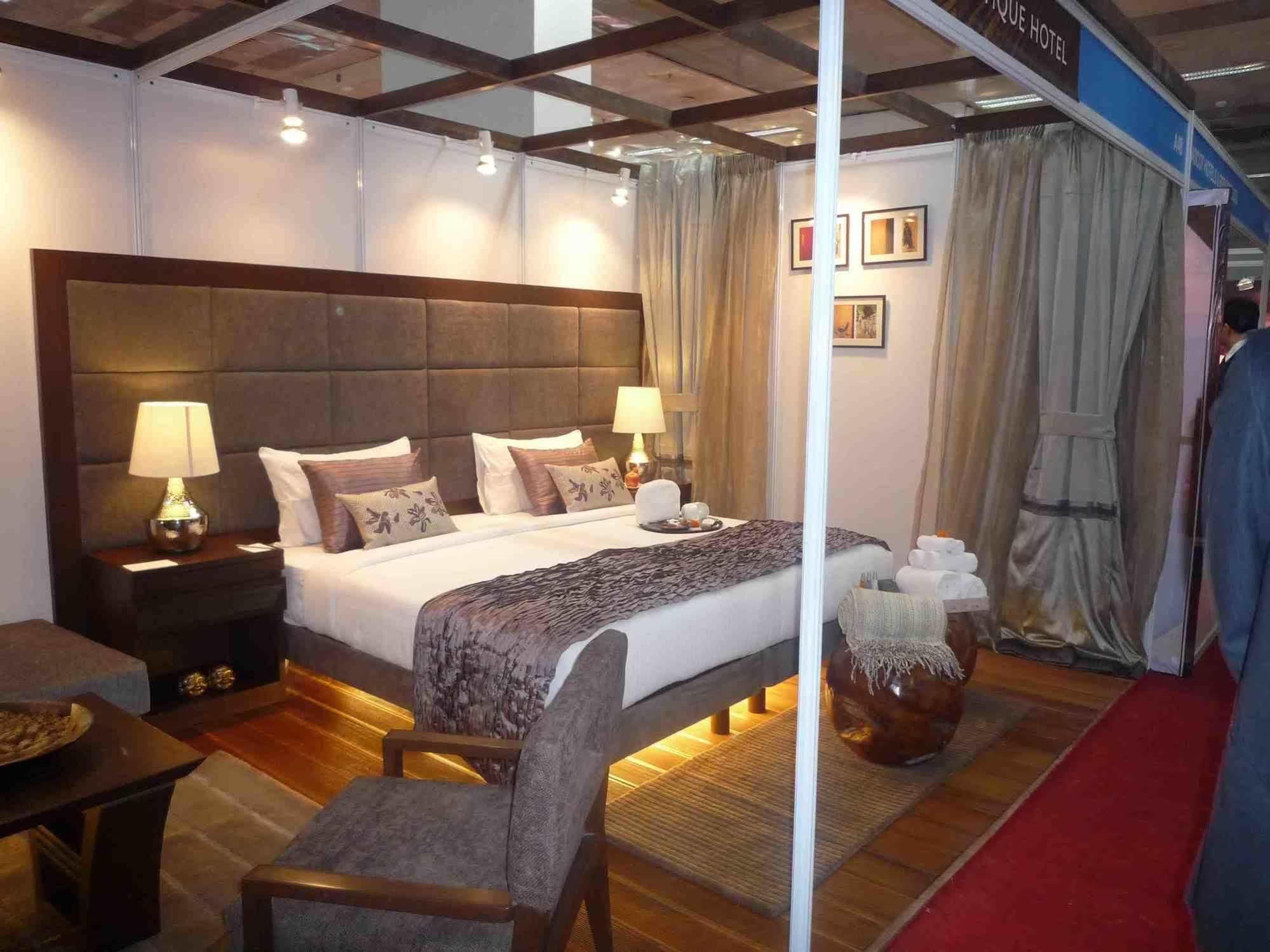 Udman Hotel Panchshila Park Нью-Дели Экстерьер фото